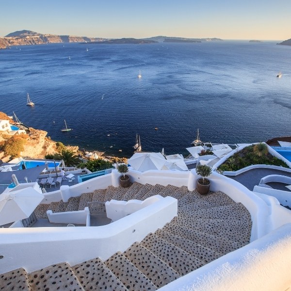 destinos drumwit verano viaje sorpresa aventura lowcost santorini